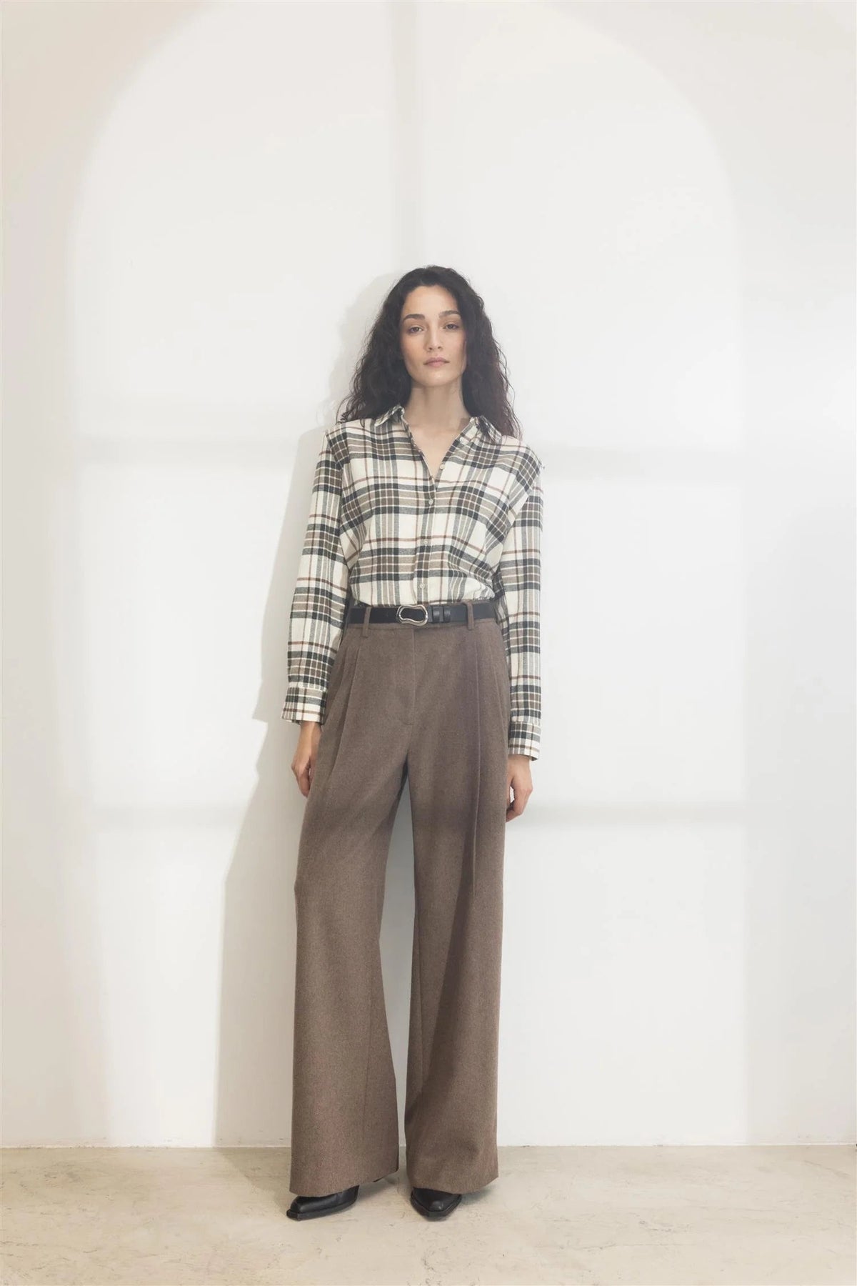 Joan Flannel Shirt Green Check - Camilla Pihl, modellbilde