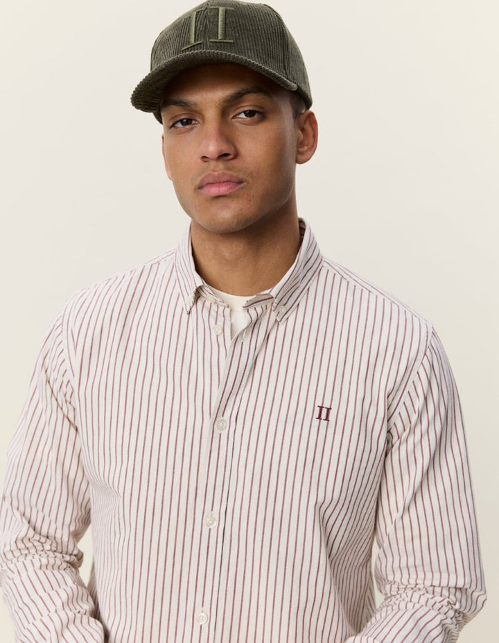 Light Oxford Striped Shirt Chocolate Truffle Red – Les Deux