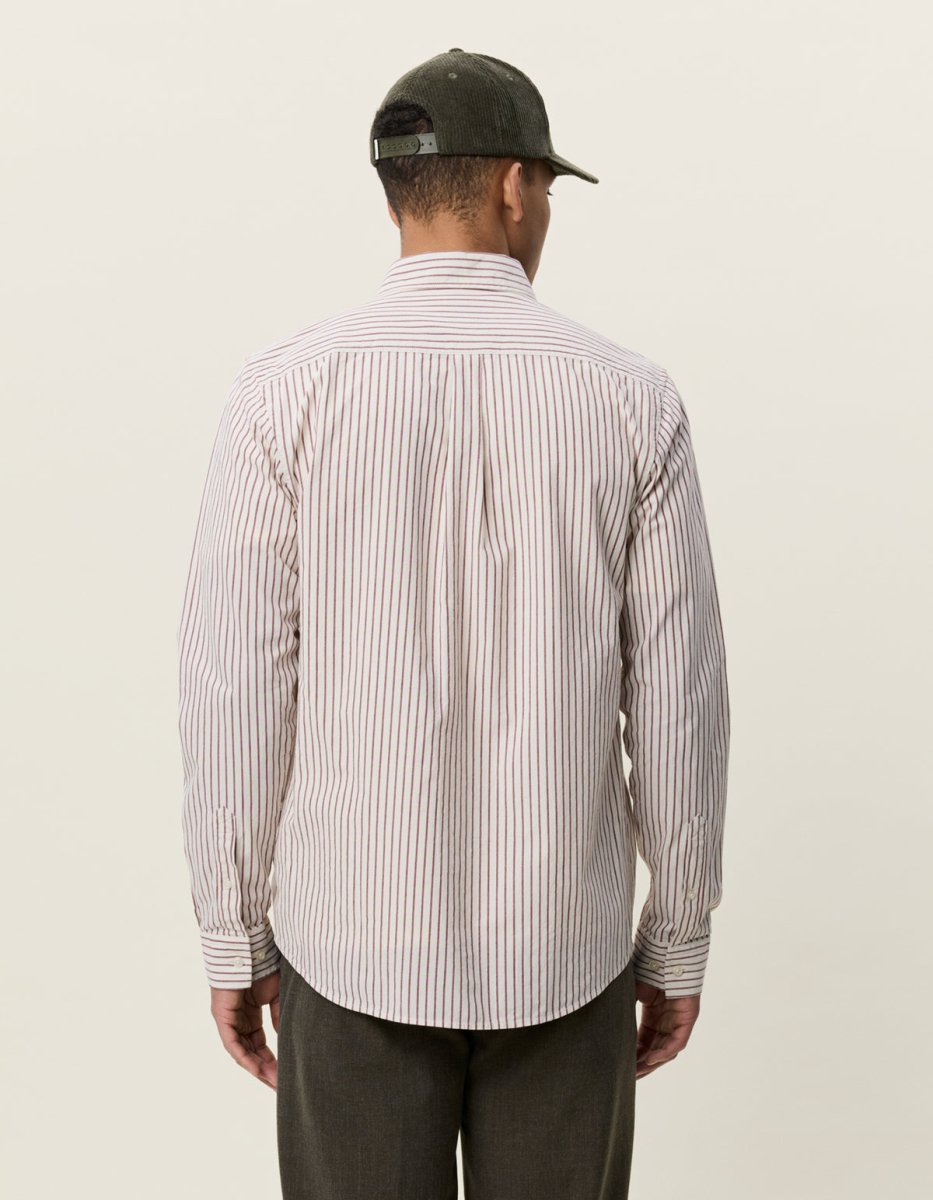 Light Oxford Striped Shirt Chocolate Truffle Red – Les Deux detalj