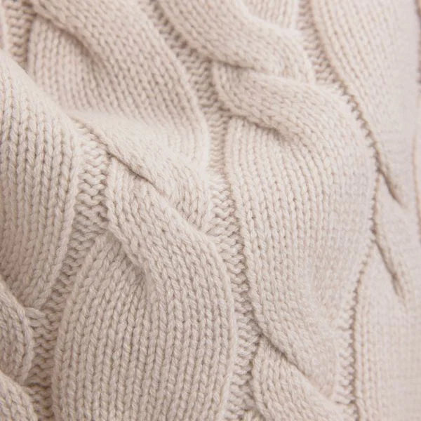 Turtleneck Cream – detalj