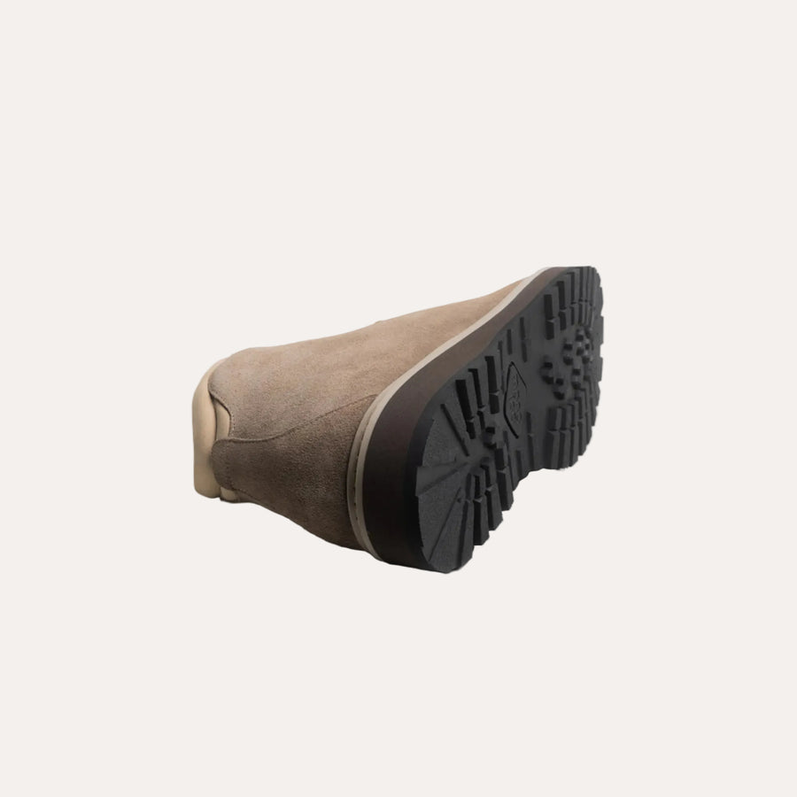 Core Suede Taupe