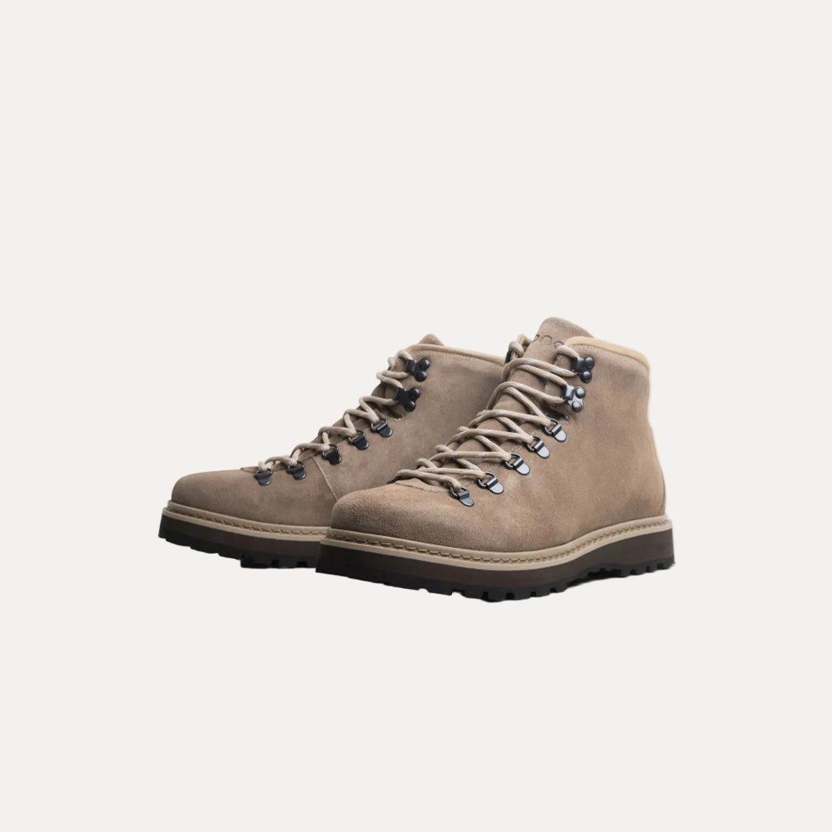 Core Suede Taupe