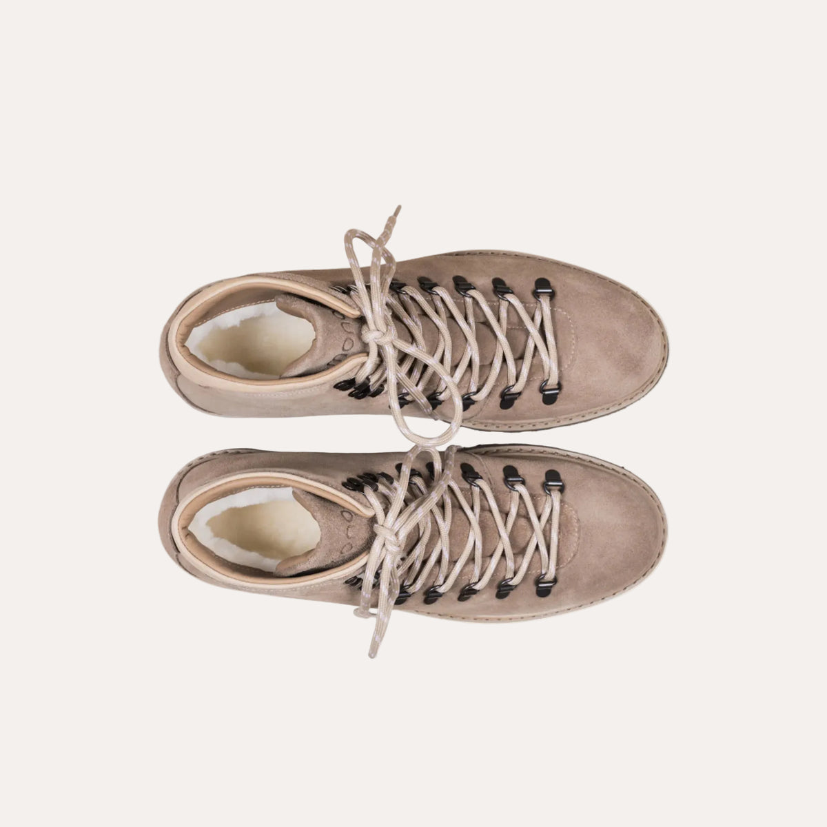 Core Suede Taupe