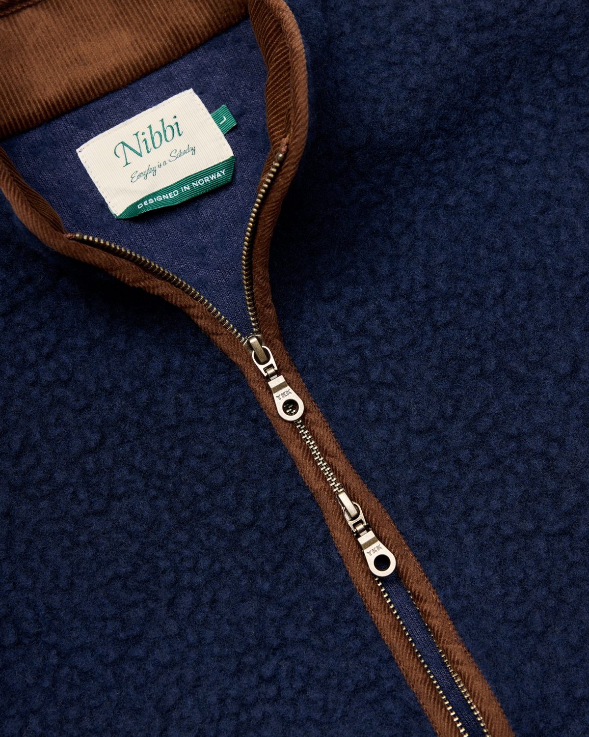 Wool Fleece Sweater Navy - detalj glidelås