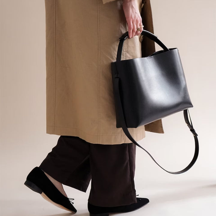 Hedda Grande Handbag- Black Leather
