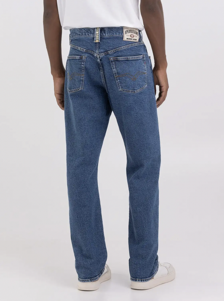 901 Straight Fit Jeans Medium Blue