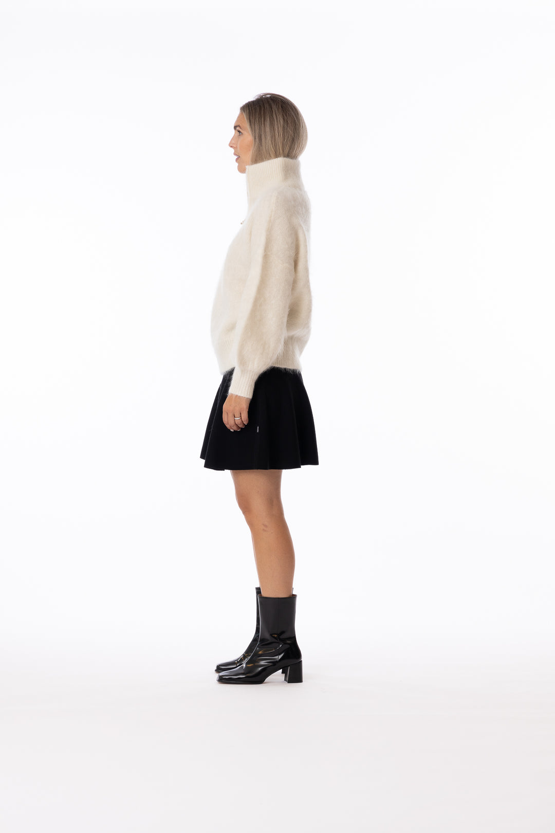 Li Chunky Sweater- White-Genser-Bogartstore