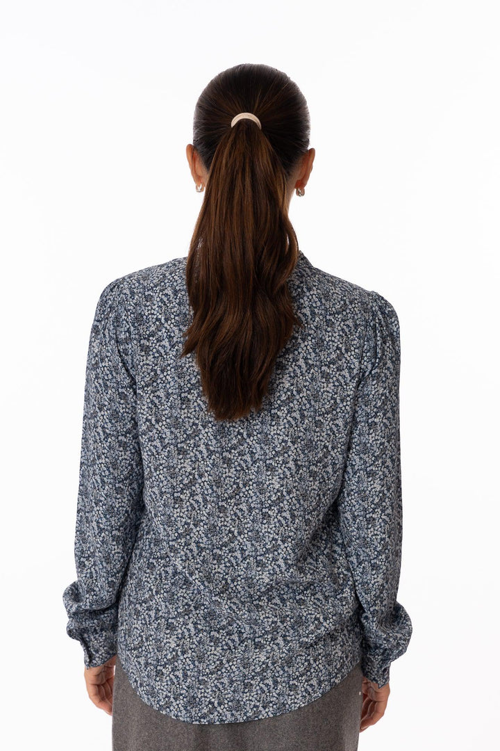 Elisa Shirt- Midnight Petite Flower-Skjorter-Bogartstore